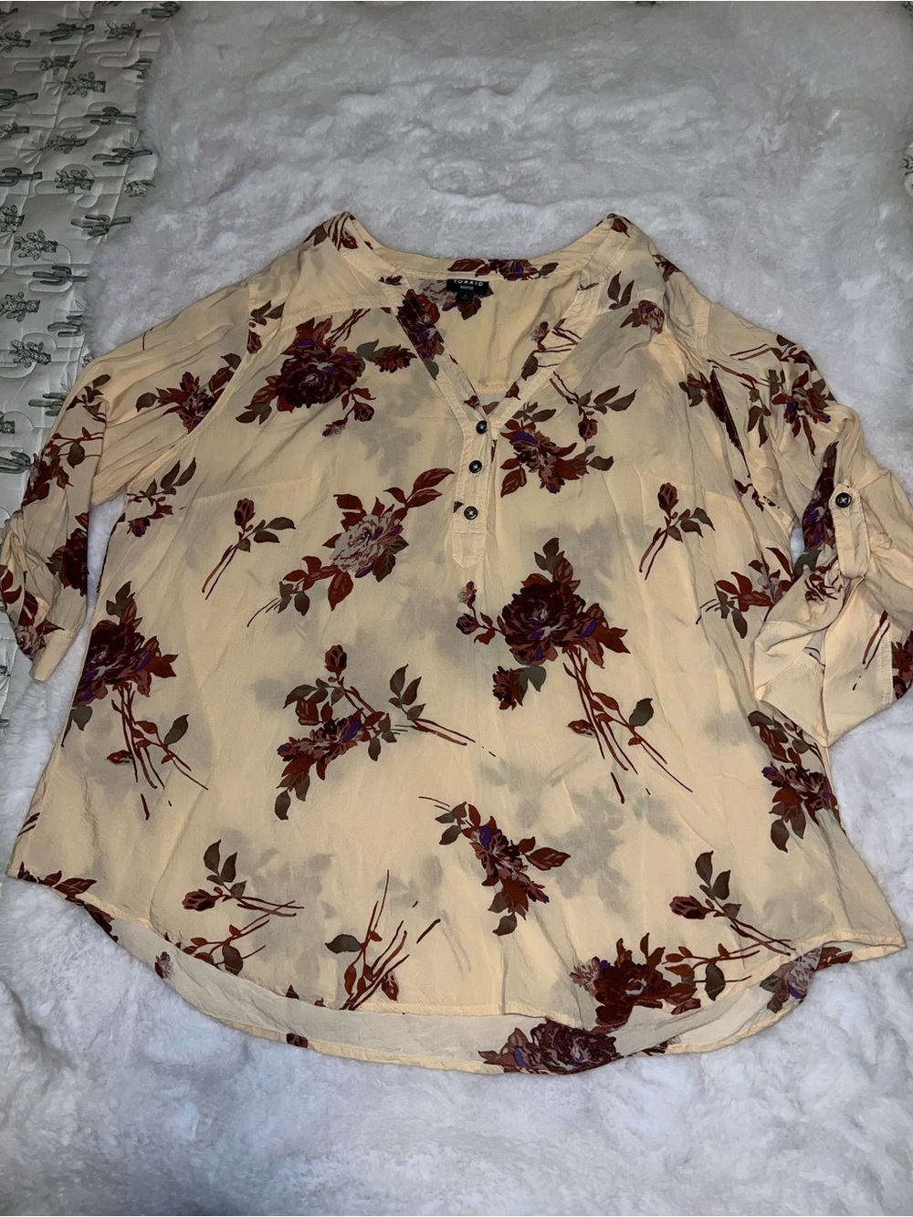 torrid Cream Floral V-Neck Button Blouse